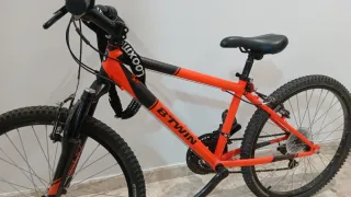 Bicicleta infantil Btwin naranja