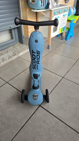 Patinete Scoot and Ride azul
