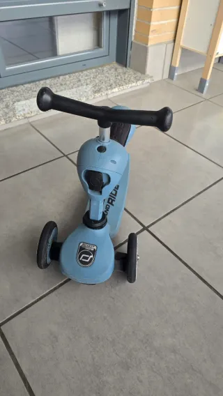 Patinete Scoot and Ride azul