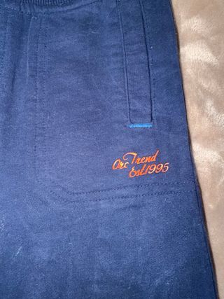 Pantalones deportivos azul marino