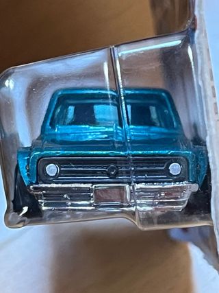 Hot Wheels 1975 Datsun Sunny Truck (B120)