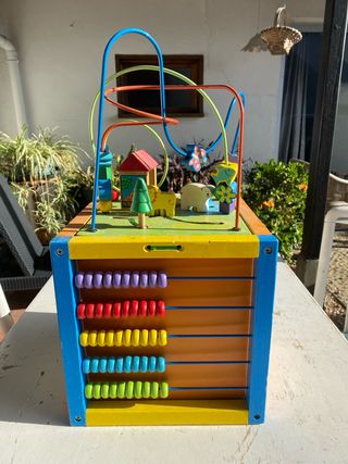 Juguete de madera educativo
