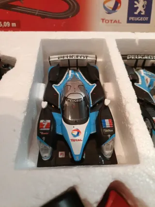 Scalextric Peugeot 908 HDI FAP