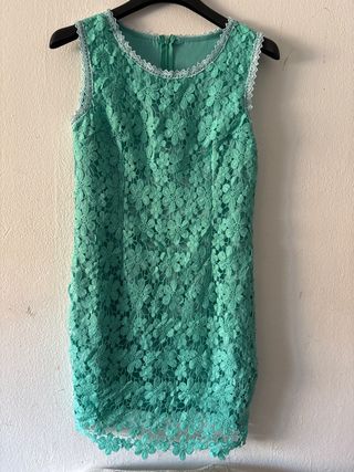 Vestido encaje turquesa sin mangas