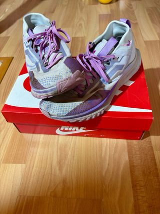 Nike Trail Running Bambas Morado/Blanco