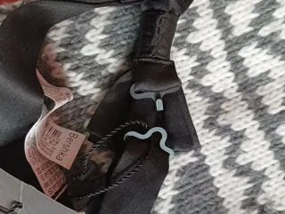 Pajarita de raso negra