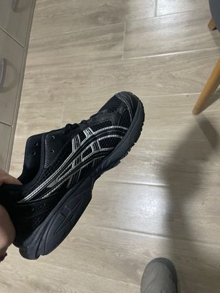 Tenis Asics Negros