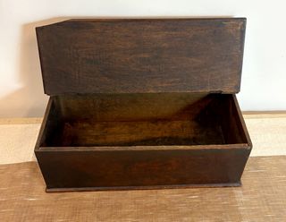 Caja Portacartas Antigua Madera Tallada