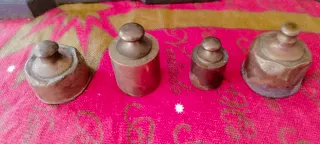 Bilancia antica in ottone e ferro