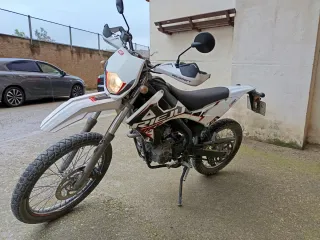 Rieju MRT 125