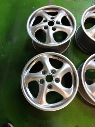 Llantas Porsche 17 (Juego de 4)