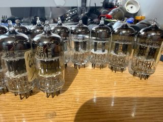 Lote 16 Válvulas Sylvania 6201 ECC81 Ecc801s 12at7