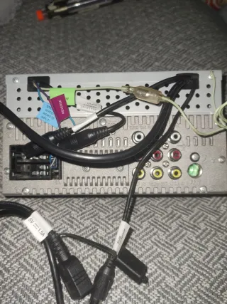 Radio Doble DIN Kenwood Negra