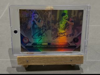 Card autografata Leo Messi & Steph Curry Topps