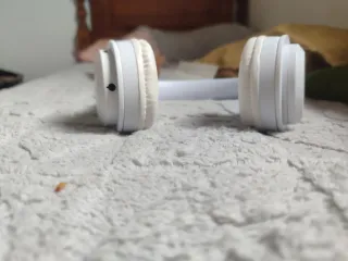 Auriculares Bluetooth Inalámbricos Blancos