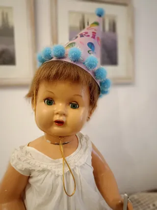 Muñeca antigua Mariquita Pérez  de escaparate bebe