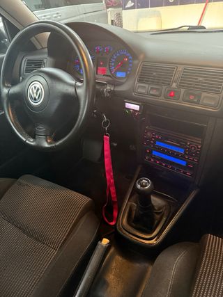Volkswagen Golf 1.9 TDI 130CV