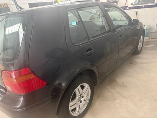 Volkswagen Golf 1.9 TDI 130CV
