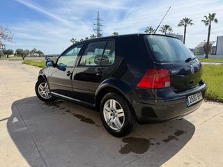 Volkswagen Golf 1.9 TDI 130CV