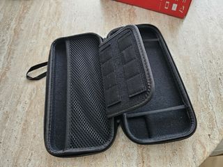 Nintendo Switch OLED Blanca y Negra