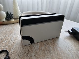 Nintendo Switch OLED Blanca y Negra