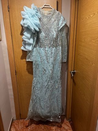 Vestido de boda gitana d pedrería con complementos