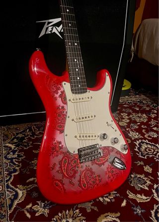 Guitarra Eléctrica Red Pasley Stratocaster.
