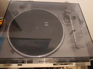 Tocadiscos Technics SL-030 Plata