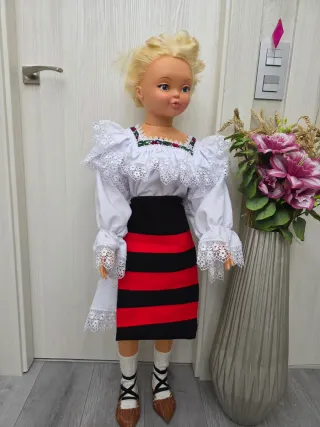 Traje tradicional rumano Maramureș.Se vende todo