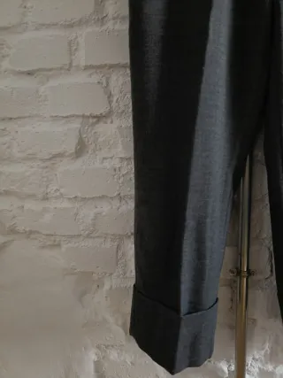 Pantalón traje Zara gris
