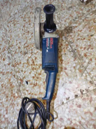 Radial Bosch GWS 22-180