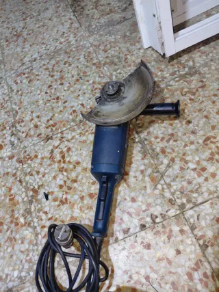 Radial Bosch GWS 22-180