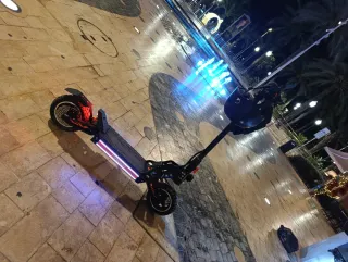 Patinete eléctrico con luces patenete noava LED