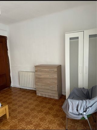 “Se alquila habitación a partir del 20 de enero.