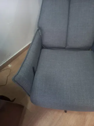 Sillón Giratorio y Reclinable con Puf