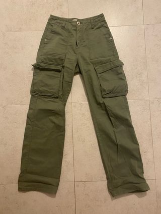 Pantalón cargo verde talla 34