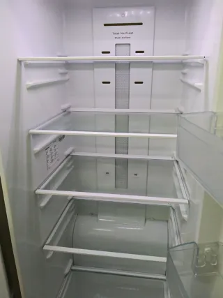 Nevera Hisense Inox Vertical