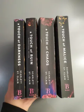 Saga A Touch of Darkness 1-4 inglés