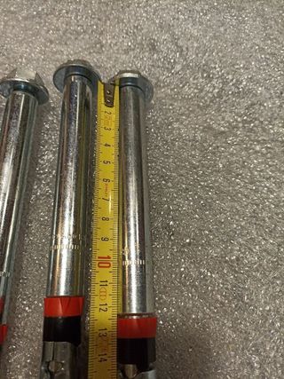 Tacos de Hilti para hormigónHILTI taco hormigón