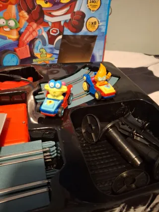 Scalextric Superthings Rivals Race Ninco