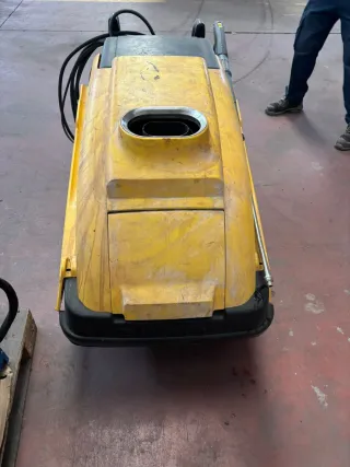 Máquina de limpieza karcher