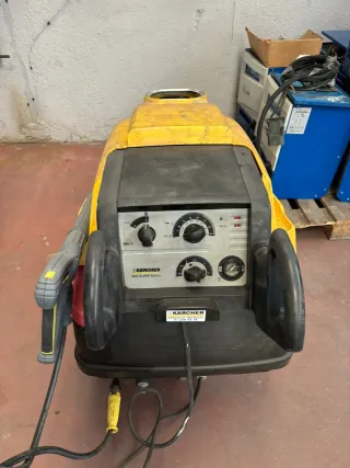 Máquina de limpieza karcher