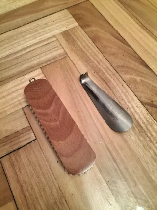 Galán de noche de madera