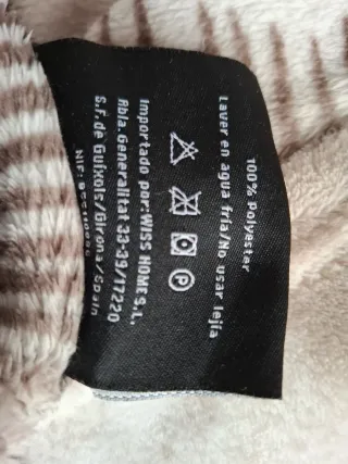 Manta de sofá de forro polar beige y marrón