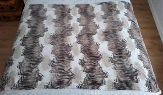 Manta de sofá de forro polar beige y marrón