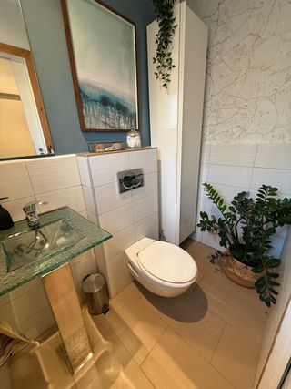 Mueble de baño elegante y funcional