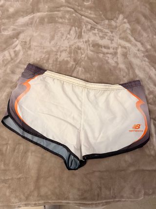 New Balance Shorts Blancos Deportivos
