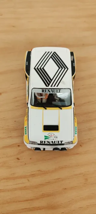 Scalextric Renault 5 Turbo Rally