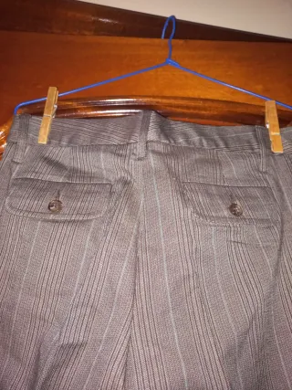 Pantalón de vestir gris raya diplomática T.36