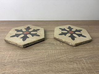 2 PIASTRELLE IDRAULICHE